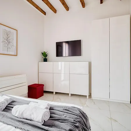 Stylish Retreat In The Tortona District By Mastery Apartamento